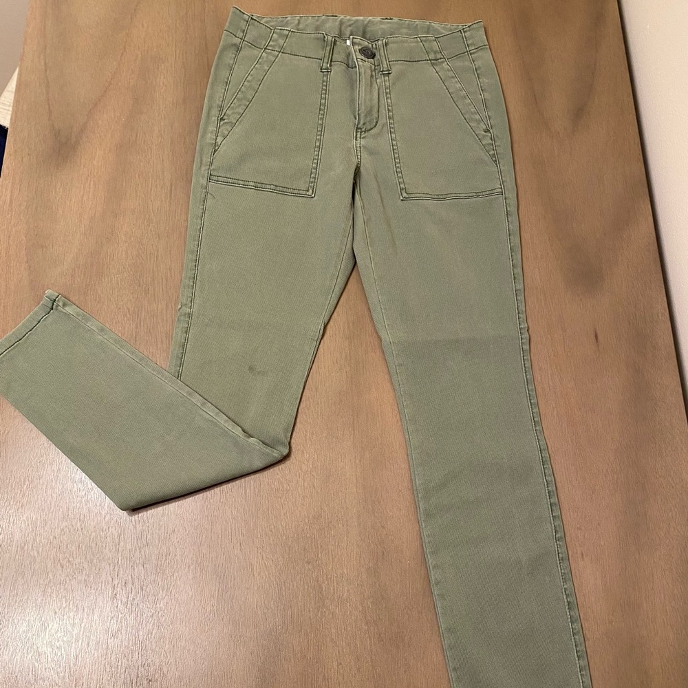 cabi women’s straight leg pant - size 6